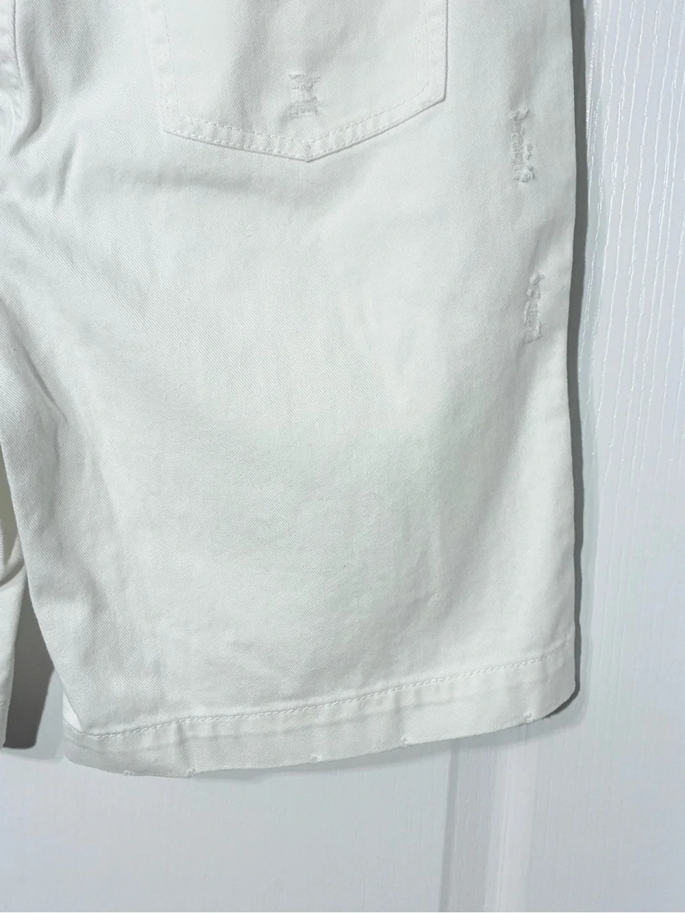 Michael Kors Distressed Denim Bermuda Shorts White Size 10
